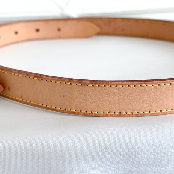 Louis Vuitton Baggy Shoulder Strap - Picture 14 of 16